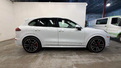 White 2016 Porsche Cayenne GTS