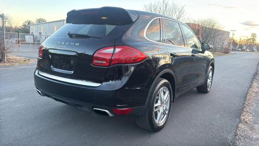 2014 Porsche Cayenne Cayenne