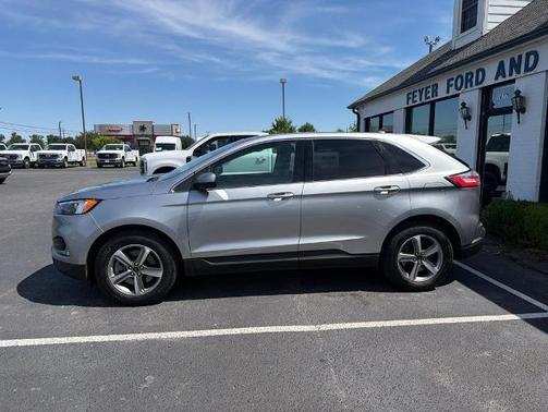 ICONIC SILVER 2023 Ford Edge SEL