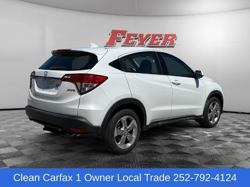 White 2022 Honda HR-V LX