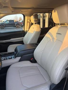 2022 Ford Expedition PLATINUM