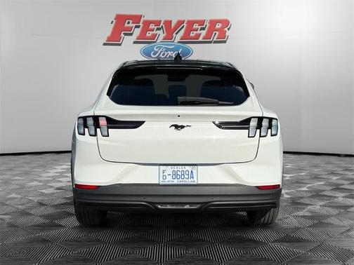 2024 Ford Mustang Mach-E SELECT