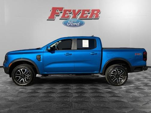 VELOCITY BLUE METALLIC 2024 Ford Ranger LARIAT
