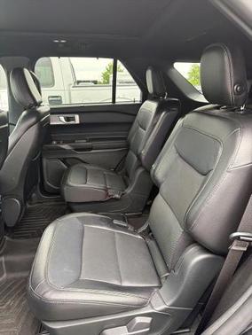 AGATE BLACK METALLIC 2020 Ford Explorer LIMITED