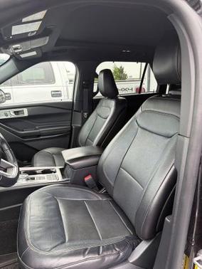 AGATE BLACK METALLIC 2020 Ford Explorer LIMITED