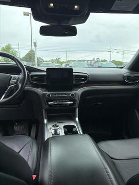 AGATE BLACK METALLIC 2020 Ford Explorer LIMITED