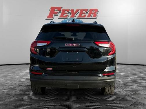 Black 2022 GMC Terrain SLE