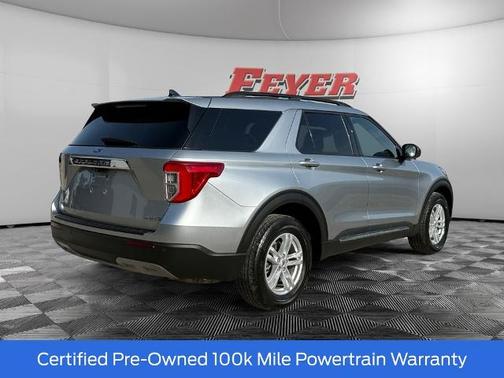 ICONIC SILVER METALLIC 2023 Ford Explorer XLT