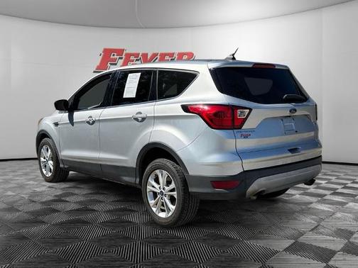 INGOT SILVER METALLIC 2019 Ford Escape SE