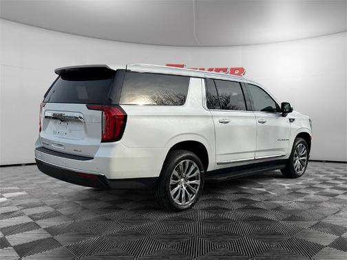 2022 GMC Yukon XL SLT