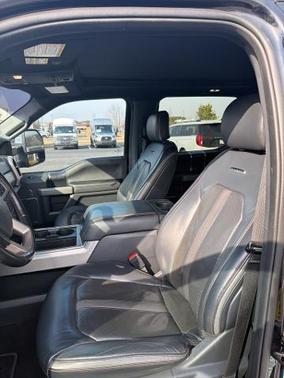 2022 Ford F-350 PLATINUM