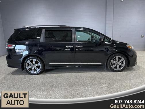 2018 Toyota Sienna SE Premium