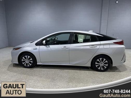 2022 Toyota Prius Prime LE