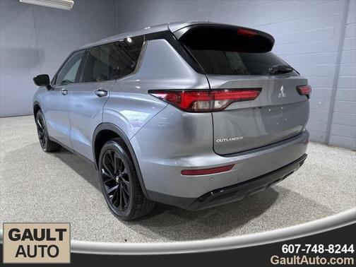 2024 Mitsubishi Outlander SE Black Edition S-AWC