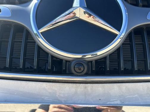 2025 Mercedes-Benz GLC 300 