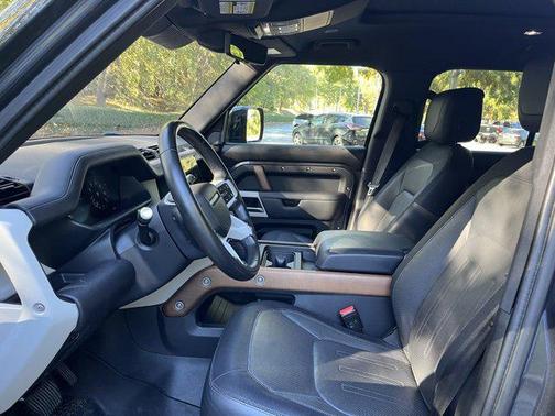 2022 Land Rover Defender 110 X-Dynamic HSE