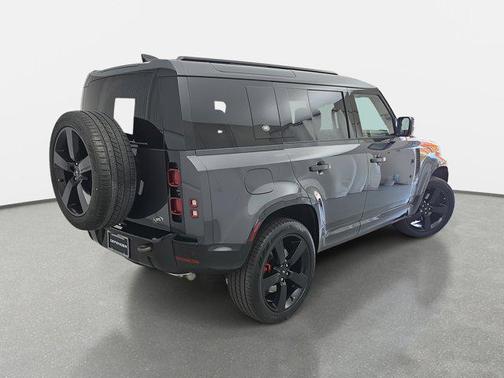 2022 Land Rover Defender 110 X-Dynamic HSE