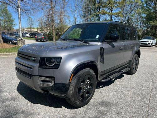 Eiger Grey Metallic 2024 Land Rover Defender 110 P400 X-Dynamic SE
