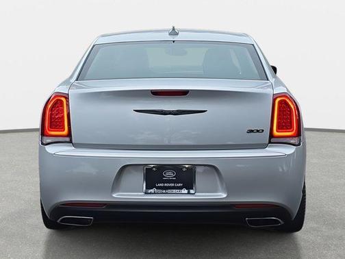 2023 Chrysler 300 Touring