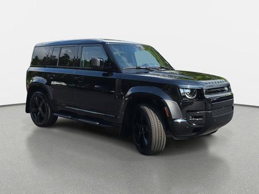 2025 Land Rover Defender 110 V8