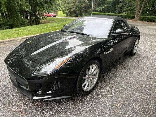 2017 Jaguar F-TYPE Premium