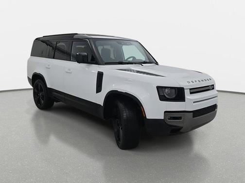 2025 Land Rover Defender 130 P400 X-Dynamic SE