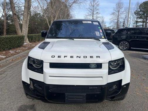 2022 Land Rover Defender 110 X-Dynamic SE