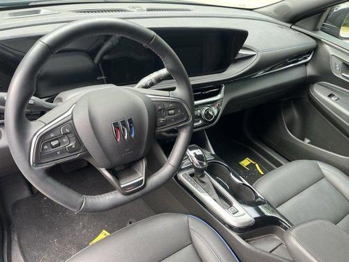 2024 Buick Envista Sport Touring FWD