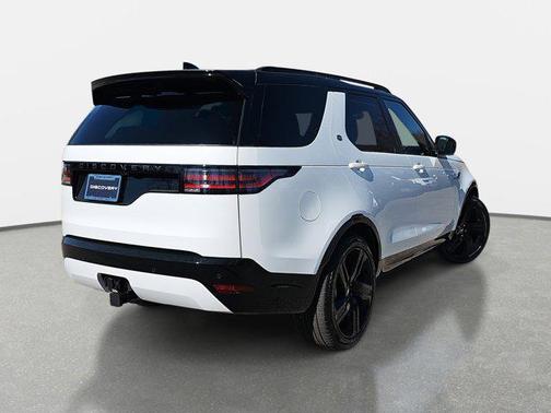 2025 Land Rover Discovery P300 Dynamic SE