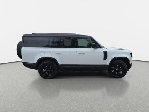 2025 Land Rover Defender 130 P300 S