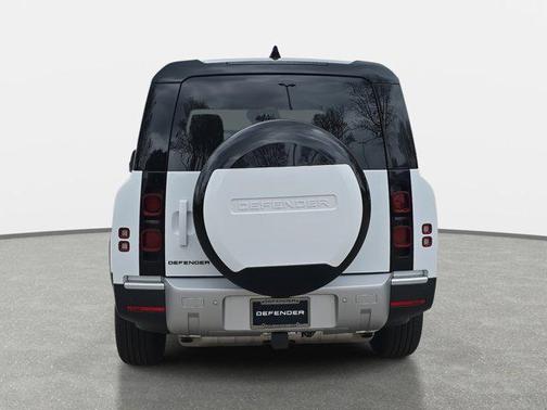 2025 Land Rover Defender 130 P300 S