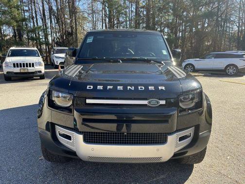 2024 Land Rover Defender 110 P500 SE