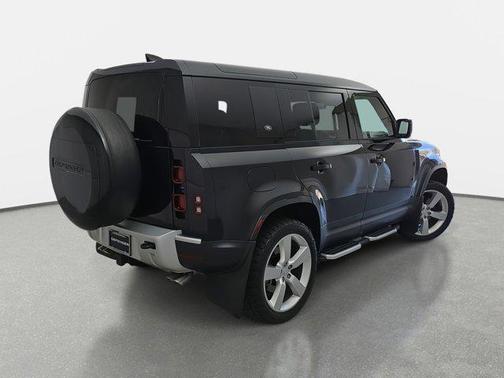 2024 Land Rover Defender 110 P500 SE