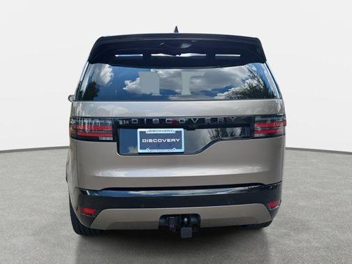 2025 Land Rover Discovery P360 Dynamic SE