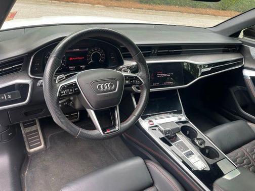 Glacier White Metallic 2021 Audi RS 6 Avant 4.0T