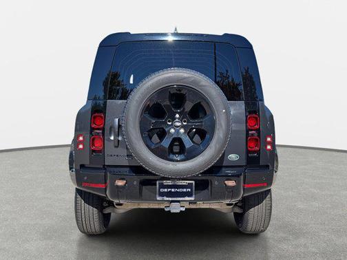 2023 Land Rover Defender 110 X-Dynamic SE
