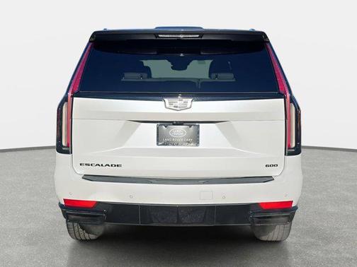 2022 Cadillac Escalade Sport