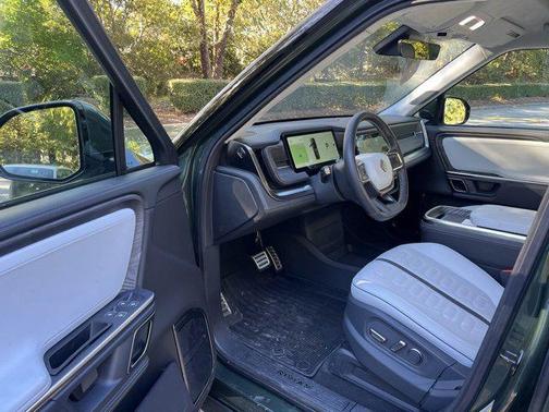 2023 Rivian R1T Adventure Quad Motor Large Pack