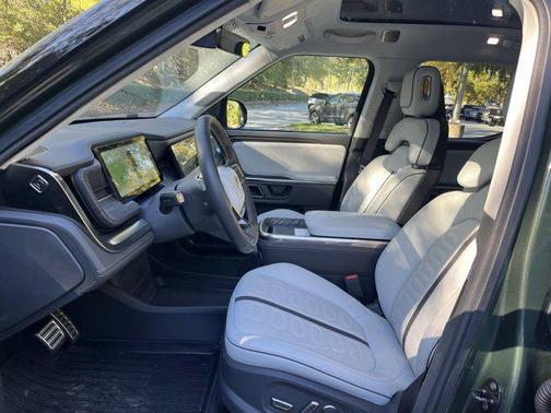 2023 Rivian R1T Adventure Quad Motor Large Pack