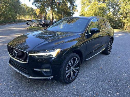 2022 Volvo XC60 B5 Inscription