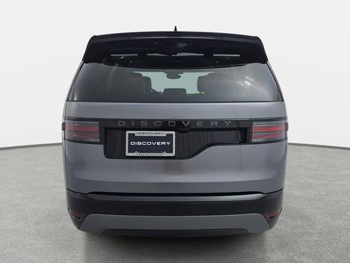 2025 Land Rover Discovery P360 Dynamic SE