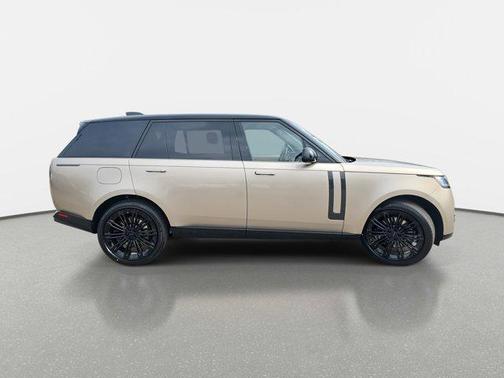 2026 Land Rover Range Rover P530 SE 7 Seat