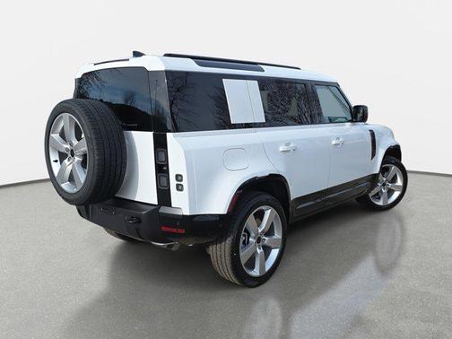 2026 Land Rover Defender P400 X-Dynamic SE