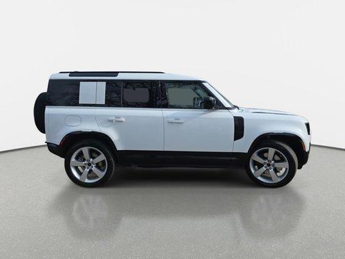 2026 Land Rover Defender P400 X-Dynamic SE