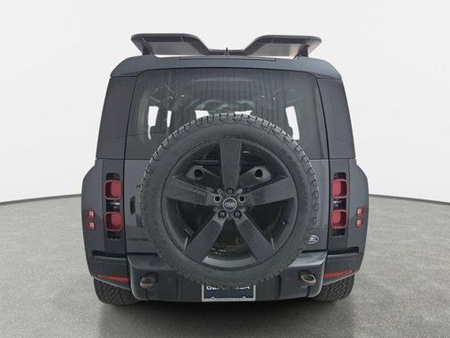 2023 Land Rover Defender 110 X-Dynamic SE
