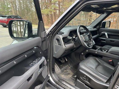 2023 Land Rover Defender 110 X-Dynamic SE