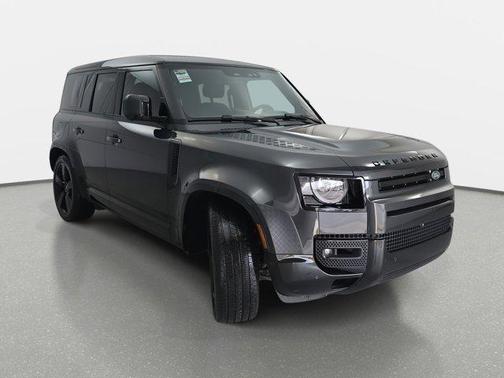 2025 Land Rover Defender 110 V8