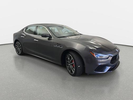 2023 Maserati Ghibli Modena