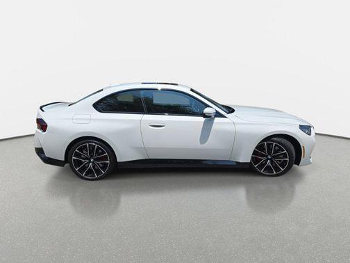 2024 BMW 230 i