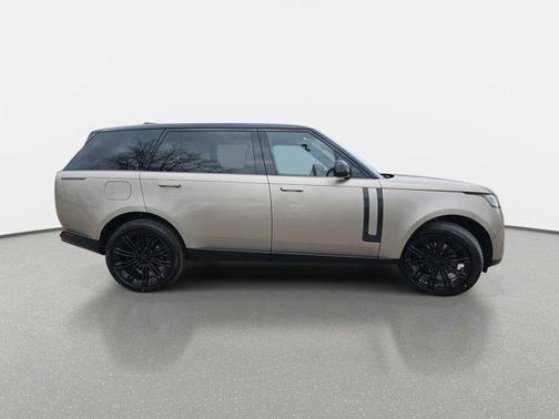 2026 Land Rover Range Rover P400 SE 7 Seat